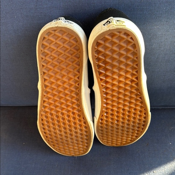 Vans Black and White Slip-On Sneakers with Waffle Sole - Picture 5 of 5